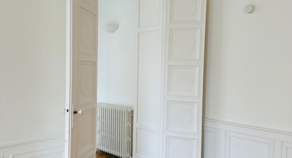 A vendre : Bel Appartement en plein Centre de Bordeaux à 50 m de la Place de la Comédie et du Grand Théatre